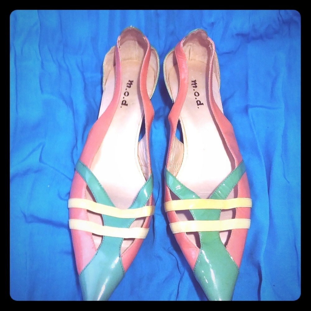 m.o.d. brand vintage pastel kitten heels